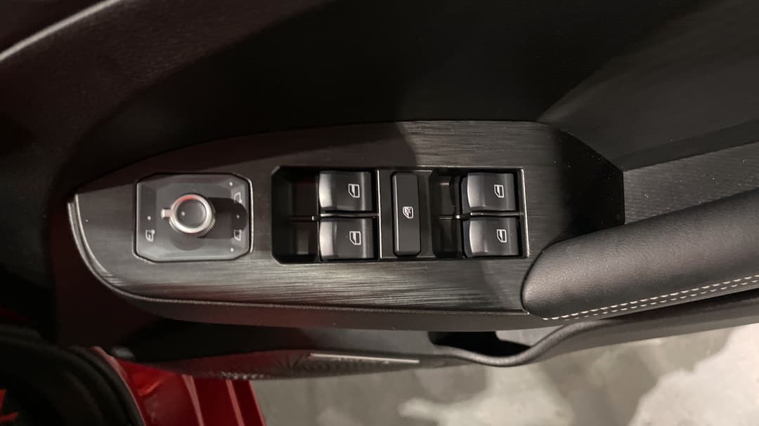 2021 GWM Haval Jolion Lux, Automatic, 95300 km, Drivers Side Door Panel Controls