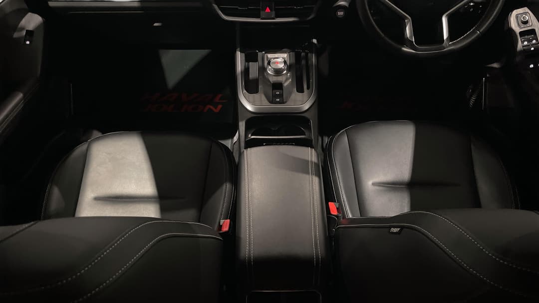 2021 GWM Haval Jolion Lux, Automatic, 95300 km, Center Console