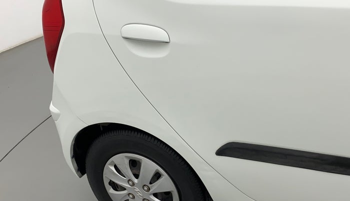 2013 Hyundai i10 MAGNA 1.1, Petrol, Manual, 42,524 km, Right quarter panel - Slightly dented