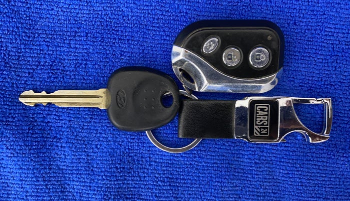 2013 Hyundai i10 MAGNA 1.1, Petrol, Manual, 42,524 km, Key Close Up