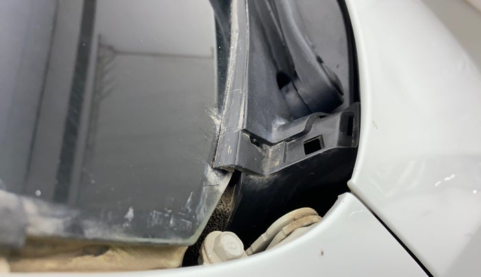 2013 Hyundai i10 MAGNA 1.1, Petrol, Manual, 42,524 km, Bonnet (hood) - Cowl vent panel has minor damage