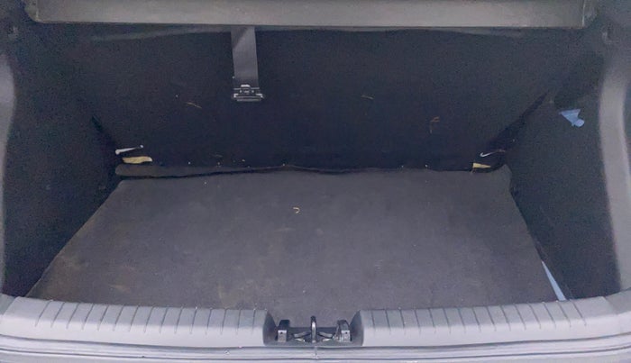 2019 Hyundai Elite i20 SPORTZ PLUS 1.2, Petrol, Manual, 27,416 km, Boot Inside