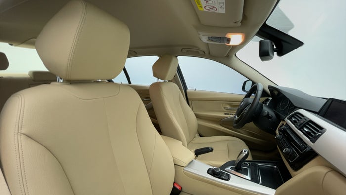 BMW 3 Series-Right Side Front Door Cabin View