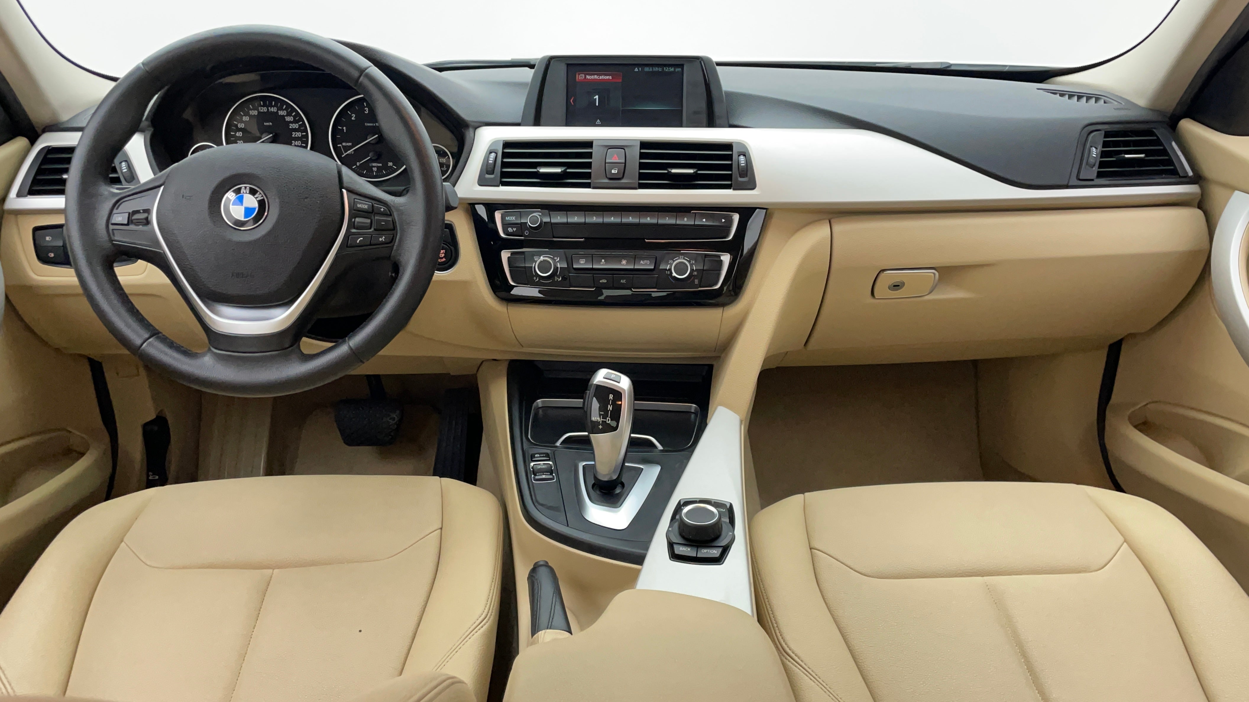 BMW 3 Series-Dashboard View
