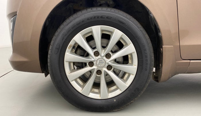 2013 Maruti Ertiga ZDI, Diesel, Manual, 54,879 km, Left Front Wheel