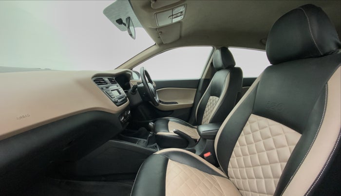 2017 Hyundai Elite i20 SPORTZ 1.2, Petrol, Manual, 70,899 km, Right Side Front Door Cabin