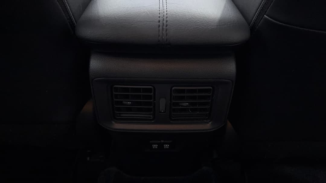 2021 Toyota RAV4 Cruiser (2WD), Automatic, 112106 km, Rear A/C Vent