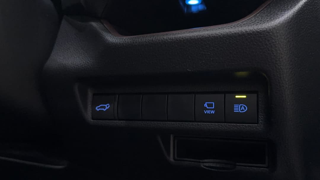 2021 Toyota RAV4 Cruiser (2WD), Automatic, 112106 km, Utility Switches/Buttons