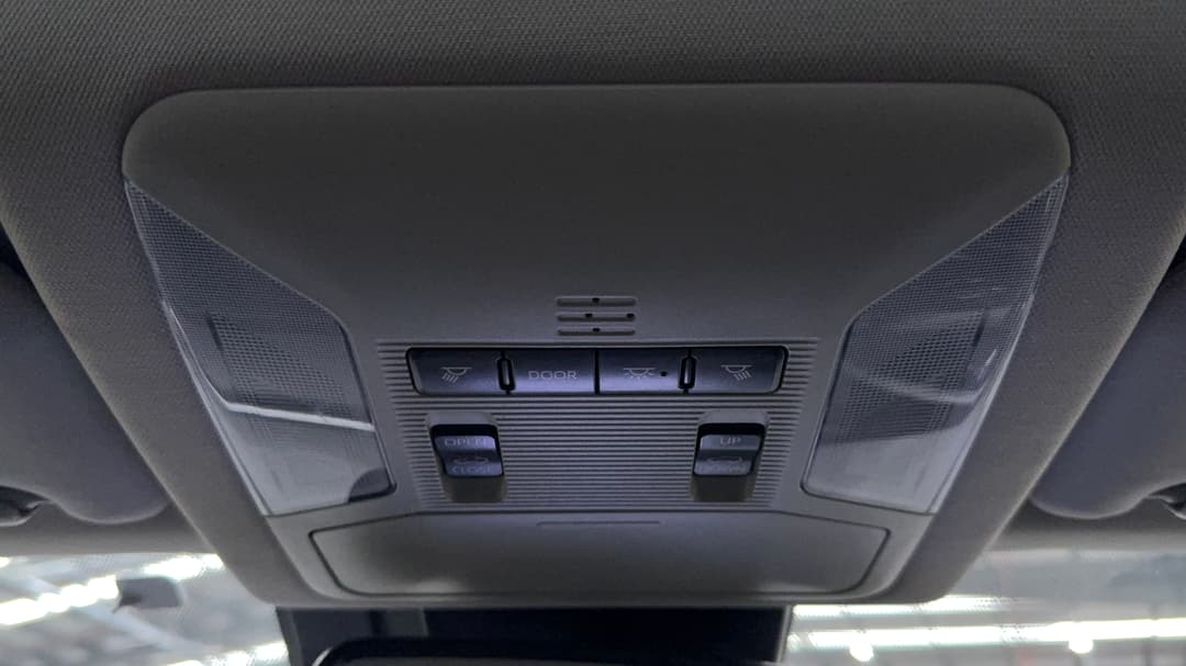 2021 Toyota RAV4 Cruiser (2WD), Automatic, 112106 km, On-Roof Controls/Sunglass holder