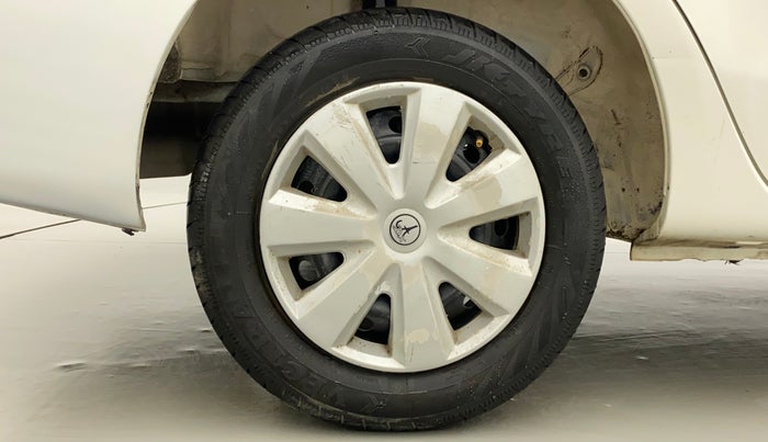 2011 Toyota Etios G, Petrol, Manual, 66,378 km, Right Rear Wheel