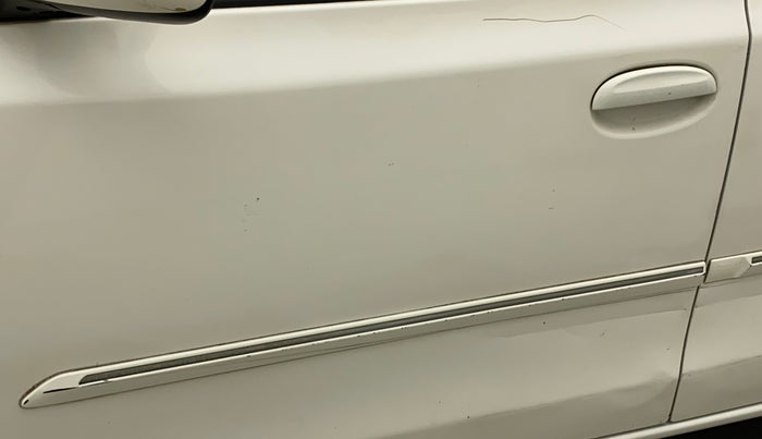 2011 Toyota Etios G, Petrol, Manual, 66,378 km, Front passenger door - Slightly dented