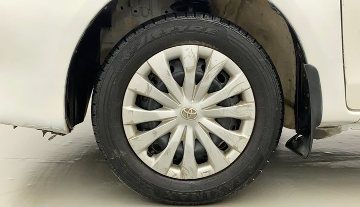2011 Toyota Etios G, Petrol, Manual, 66,378 km, Left Front Wheel