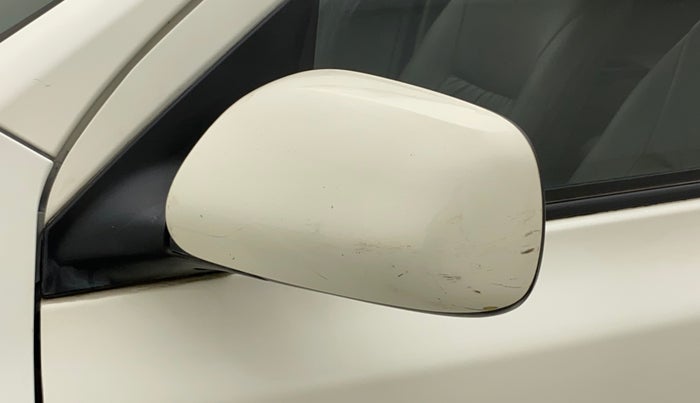 2011 Toyota Etios G, Petrol, Manual, 66,378 km, Left rear-view mirror - Minor scratches