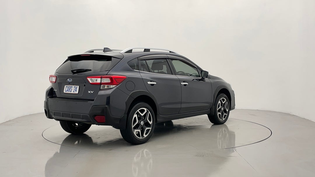 Right Back Diagonal (45- Degree) View