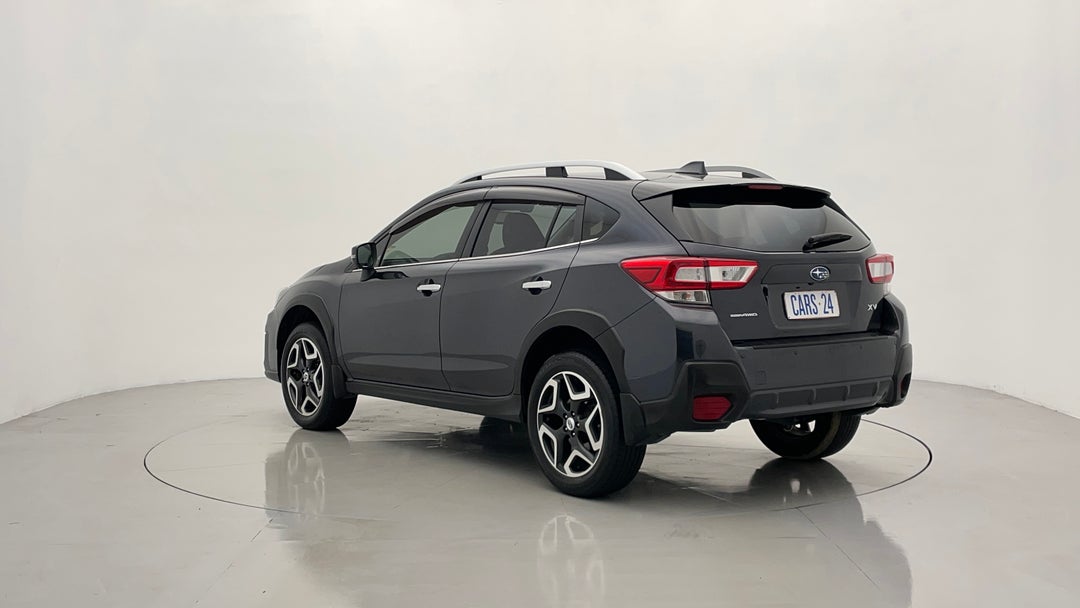 Left Back Diagonal (45- Degree) View