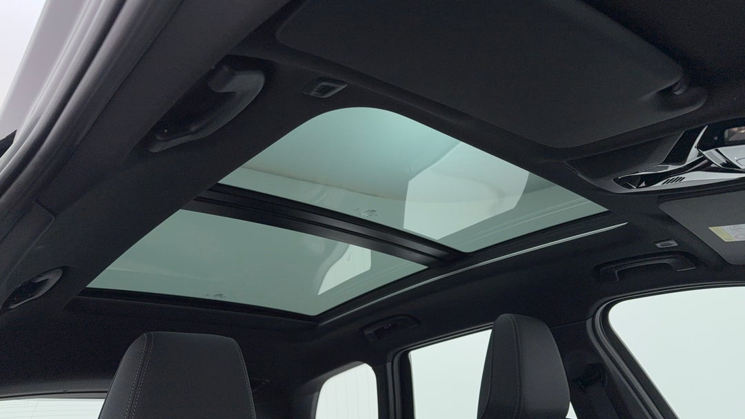 2023 BMW X1 Sdrive18i, Automatic, 8652 km, Interior Sunroof/Moonroof