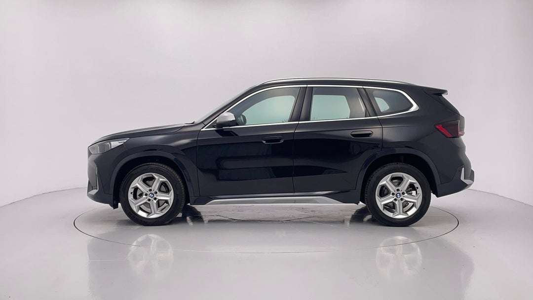 2023 BMW X1 Sdrive18i, Automatic, 8652 km, Left Side View
