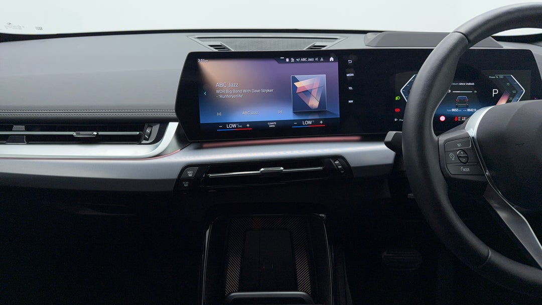 2023 BMW X1 Sdrive18i, Automatic, 8652 km, Center Console