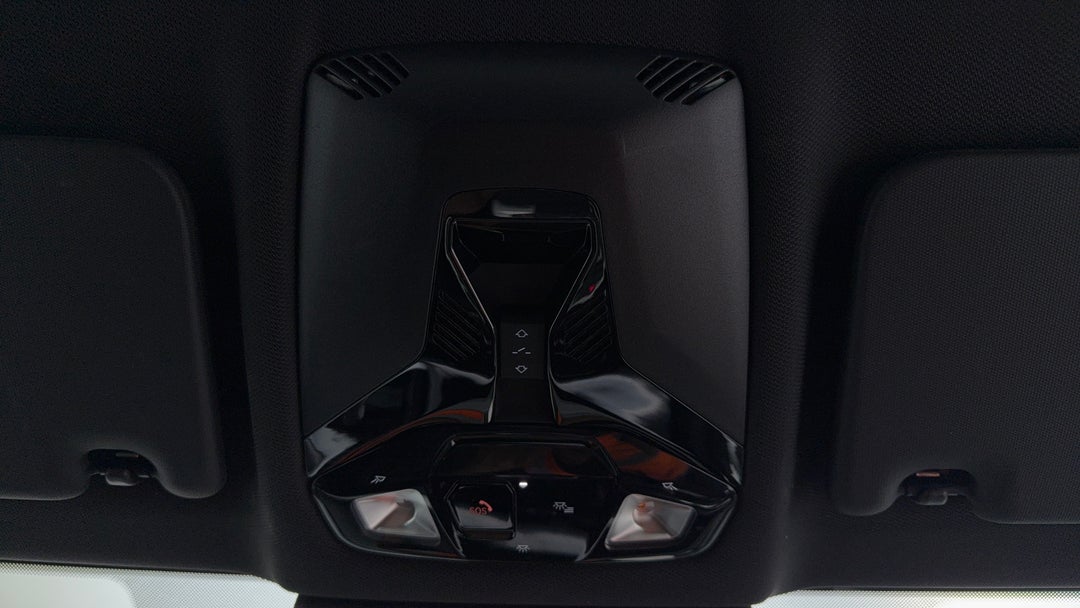 2023 BMW X1 Sdrive18i, Automatic, 8652 km, On-Roof Controls/Sunglass holder