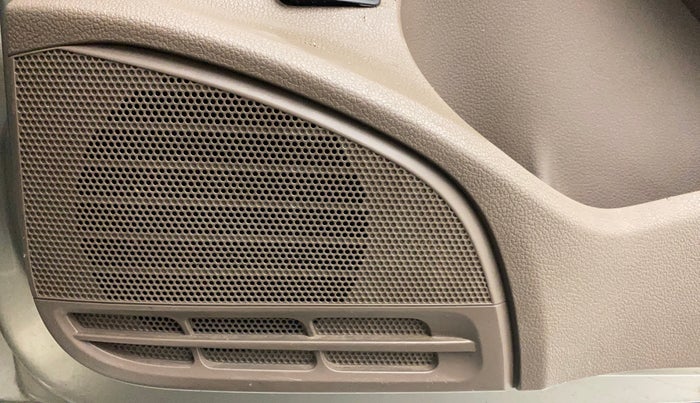2012 Skoda Rapid AMBITION 1.6 TDI CR MT, Diesel, Manual, 1,02,250 km, Speaker