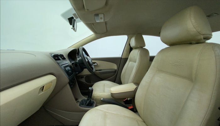 2012 Skoda Rapid AMBITION 1.6 TDI CR MT, Diesel, Manual, 1,02,250 km, Right Side Front Door Cabin