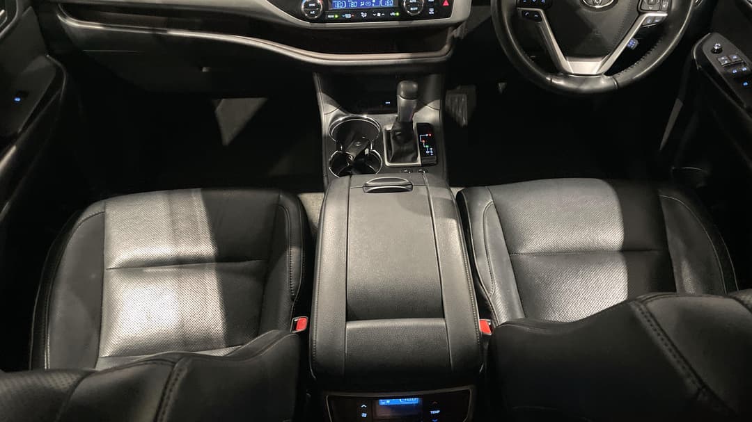 2019 Toyota Kluger Gxl Black Edition (2WD), Automatic, 75686 km, Center Console