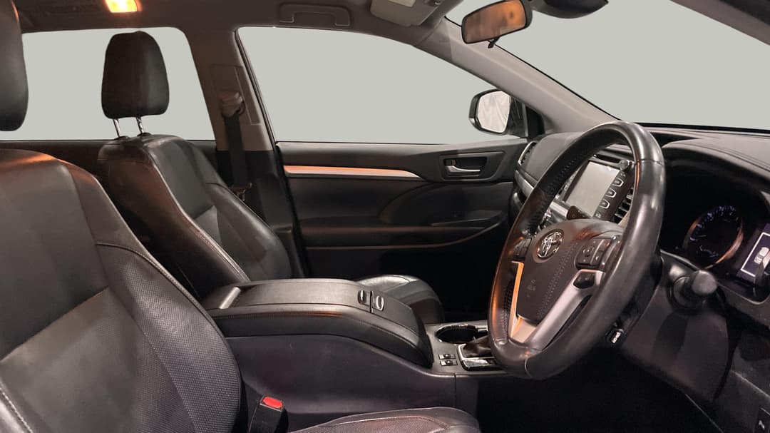 2019 Toyota Kluger Gxl Black Edition (2WD), Automatic, 75686 km, Right Side Front Door Cabin View