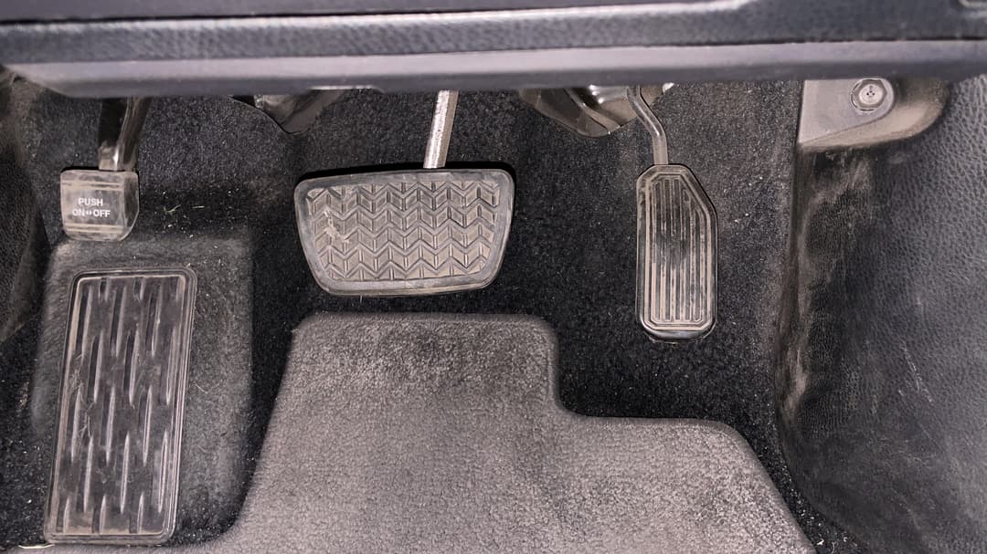 2019 Toyota Kluger Gxl Black Edition (2WD), Automatic, 75686 km, Pedals and Footmat