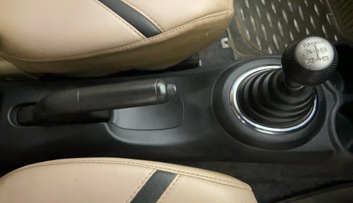 2014 Honda Amaze 1.2 SMT I VTEC, Petrol, Manual, 68,882 km, Gear Lever