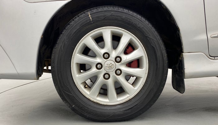 2014 Toyota Innova 2.5 VX 8 STR BS IV, Diesel, Manual, 1,88,079 km, Left Front Wheel