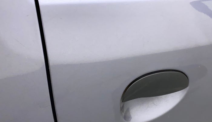 2011 Hyundai Santro Xing GL PLUS, Petrol, Manual, 49,805 km, Right rear door - Minor scratches