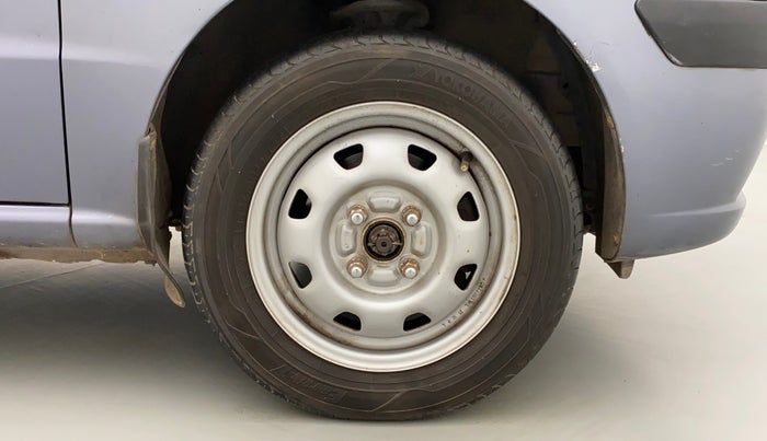 2011 Hyundai Santro Xing GL PLUS, Petrol, Manual, 49,805 km, Right Front Wheel