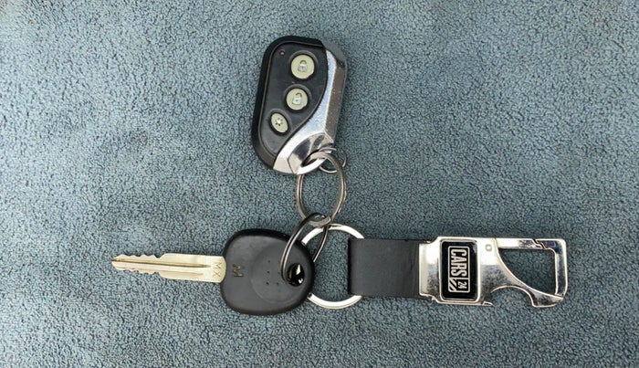 2011 Hyundai Santro Xing GL PLUS, Petrol, Manual, 49,805 km, Lock system - Remote key not functional
