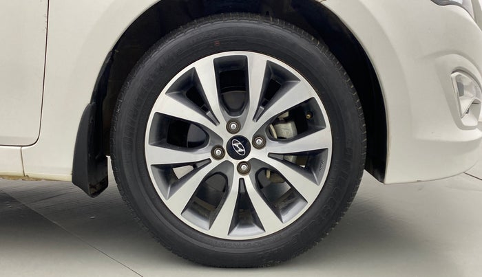 2016 Hyundai Verna FLUIDIC 1.6 SX VTVT, Petrol, Manual, 33,419 km, Right Front Wheel