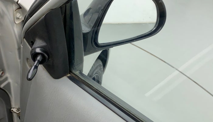2012 Maruti Alto K10 VXI, Petrol, Manual, 59,654 km, Right rear-view mirror - Mirror movement not proper