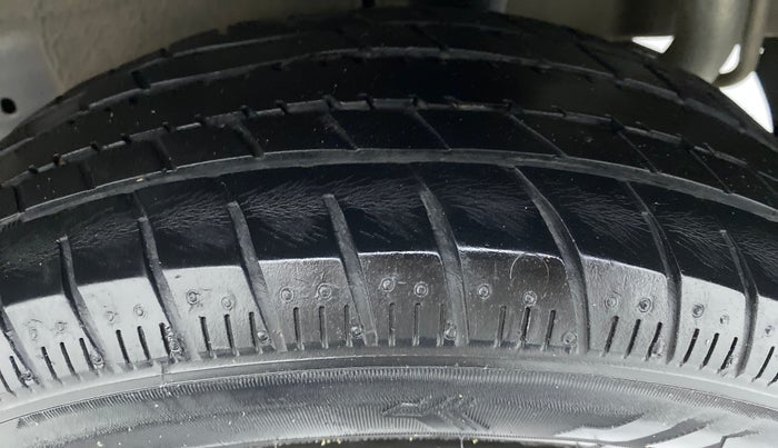 2018 Maruti Celerio VXI d, Petrol, Manual, 72,190 km, Left Rear Tyre Tread