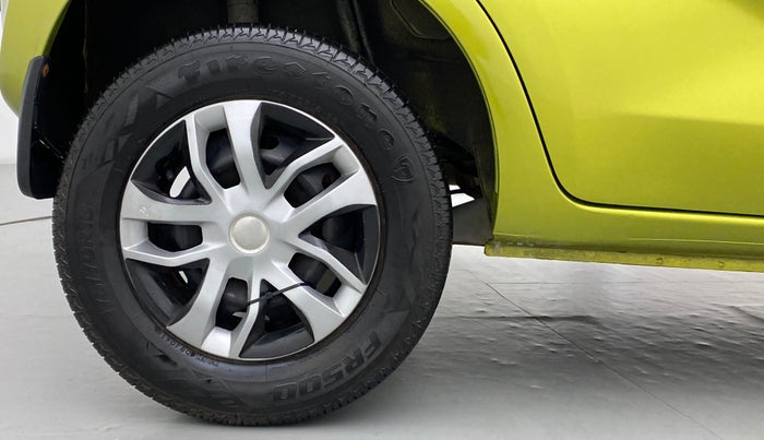 2016 Datsun Redi Go T (O), Petrol, Manual, 34,707 km, Right Rear Wheel