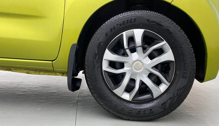 2016 Datsun Redi Go T (O), Petrol, Manual, 34,707 km, Right Front Wheel
