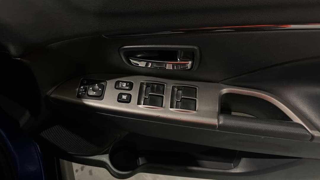2019 Mitsubishi ASX Ls (2WD), Automatic, 112118 km, Drivers Side Door Panel Controls