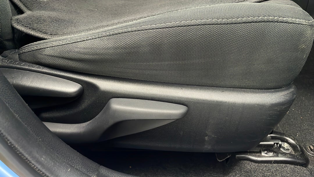 2015 Toyota Corolla Ascent, Automatic, 63134 km, Drivers Side Adjustment Panel