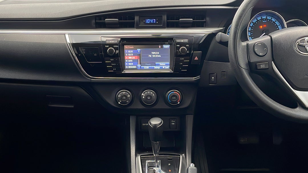 2015 Toyota Corolla Ascent, Automatic, 63134 km, Center Console