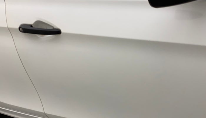2018 Tata Tiago XM PETROL, Petrol, Manual, 39,925 km, Driver-side door - Minor scratches