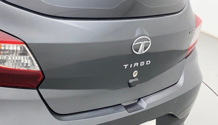 2022 Tata Tiago XT CNG, CNG, Manual, 10,436 km, Dicky (Boot door) - Slightly rusted