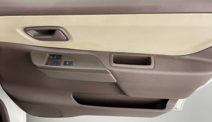 2011 Maruti Zen Estilo LXI, Petrol, Manual, 33,871 km, Driver Side Door Panels Control
