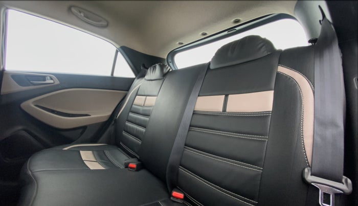 2014 Hyundai Elite i20 MAGNA 1.2, Petrol, Manual, 19,694 km, Right Side Rear Door Cabin
