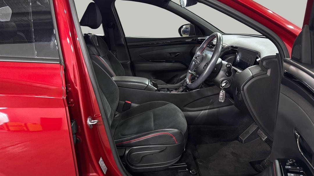 2023 Hyundai Tucson N Line (FWD), Automatic, 47050 km, Right Side Front Door Cabin View