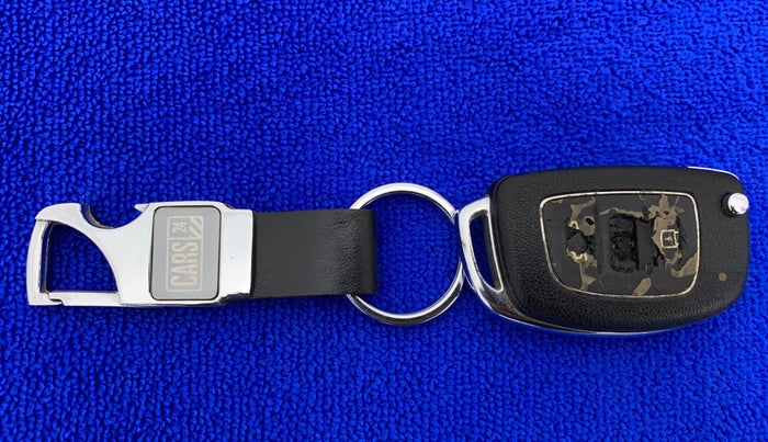 2014 Hyundai Xcent S (O) 1.2, Petrol, Manual, 36,733 km, Key Close Up