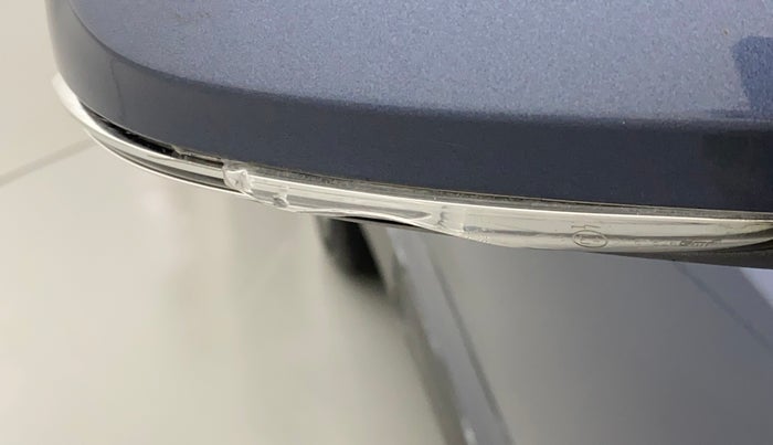 2014 Hyundai Xcent S (O) 1.2, Petrol, Manual, 36,733 km, Right rear-view mirror - Indicator light has minor damage