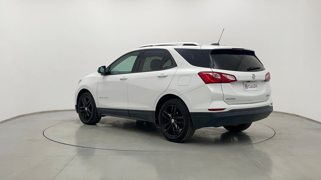 Left Back Diagonal (45- Degree) View