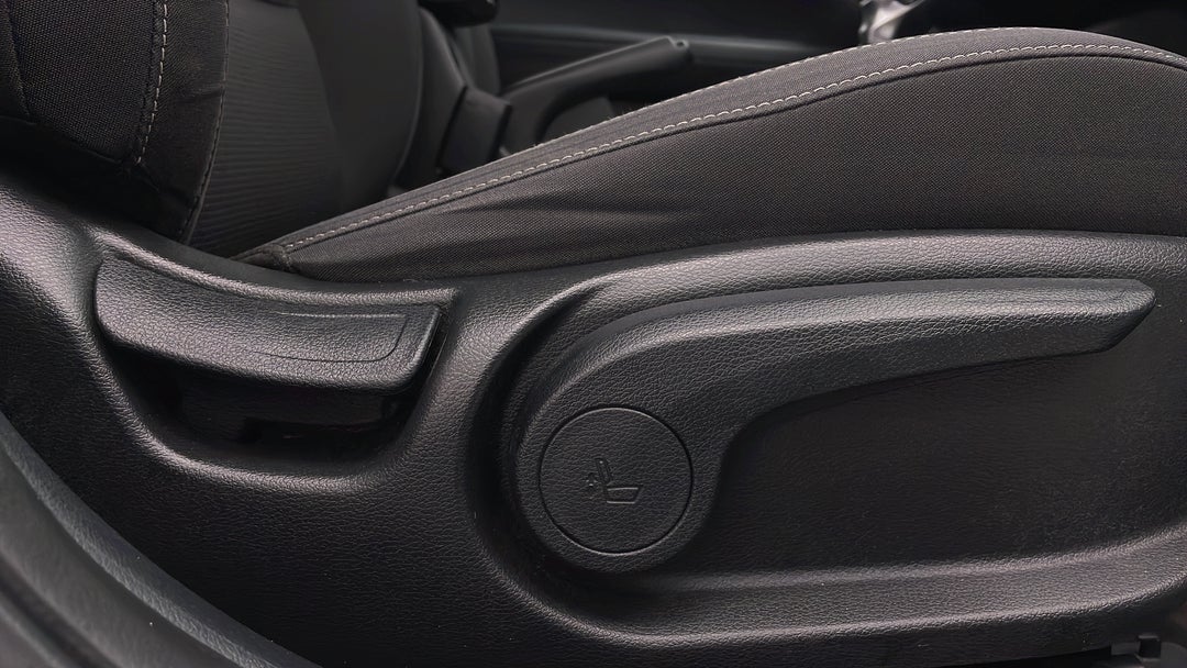 2019 Kia Cerato S, Automatic, 87128 km, Drivers Side Adjustment Panel